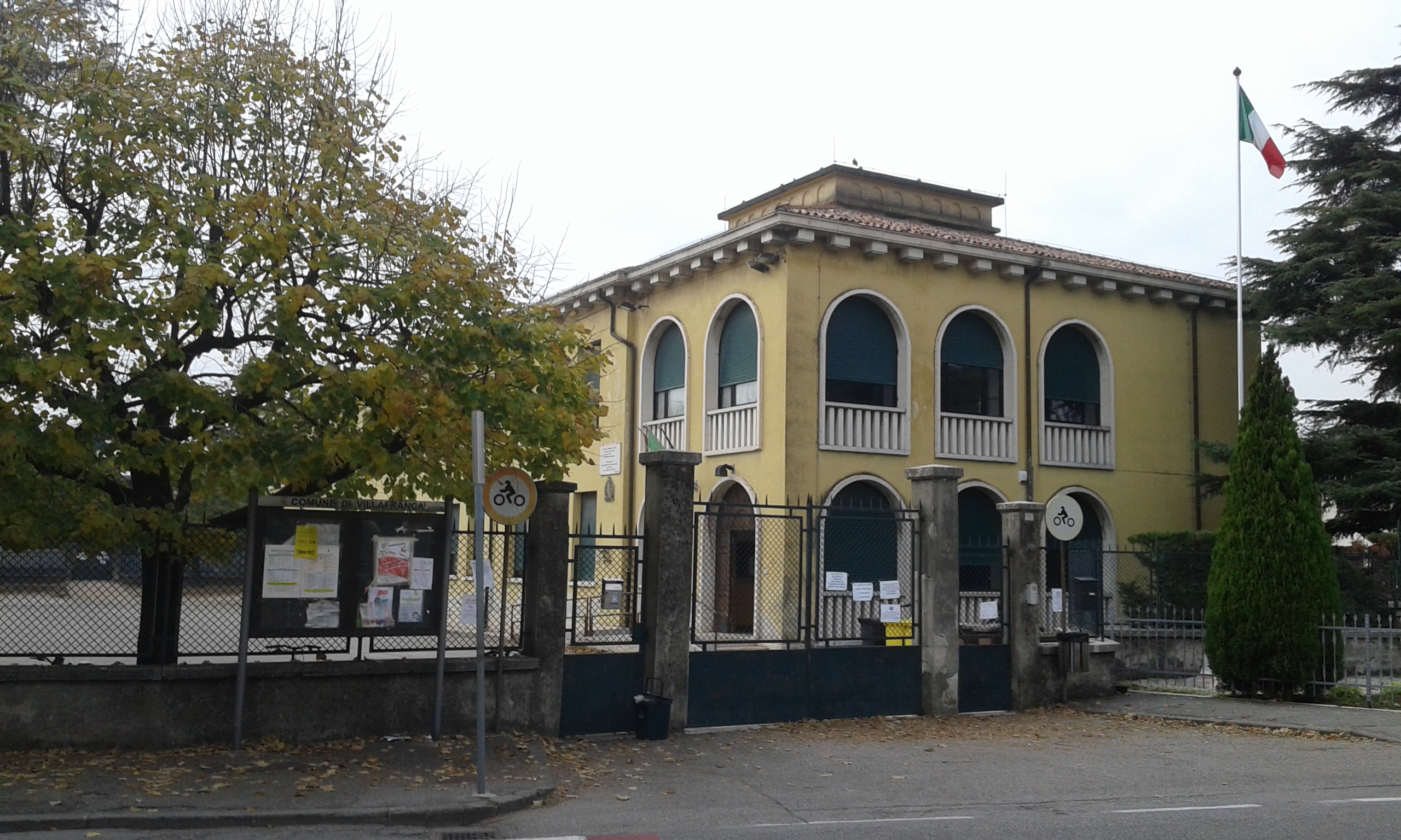 SCUOLA PRIMARIA “LOCCHI” DI DOSSOBUONO